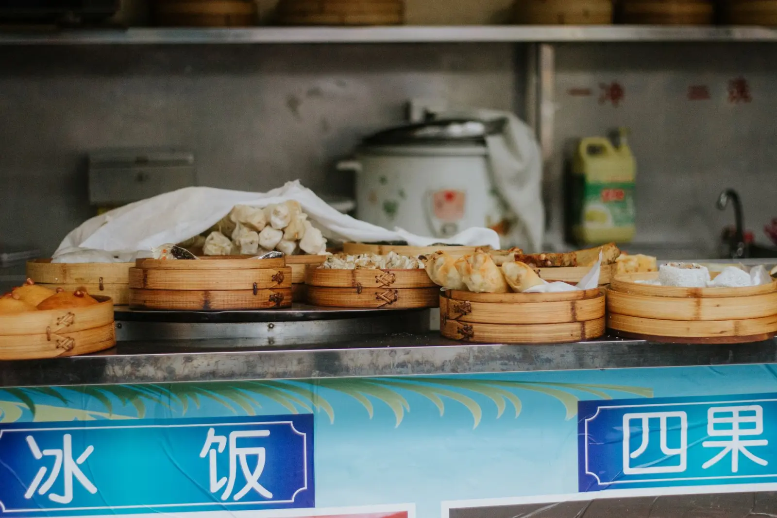 导轨电源在自动化设备控制柜中的安装规范与散热设计要点